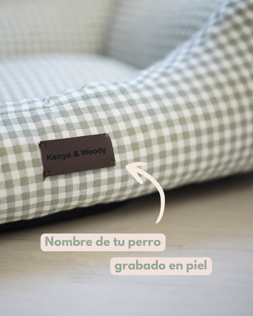 Cama para perros Vichy granate