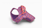 Arnés body Purple de Bambino Doggies con estampado de cuadros en tonos morado y rosa, ligero y fácil de colocar.