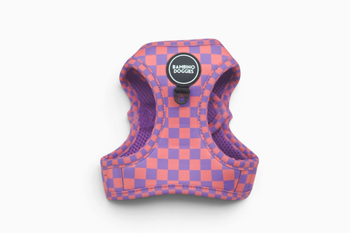 Arnés body Purple de Bambino Doggies con estampado de cuadros en tonos morado y naranja, diseño ligero y cómodo.